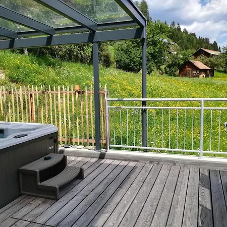 Casa vacanze Charmantes Mit Whirlpool By Interhome *